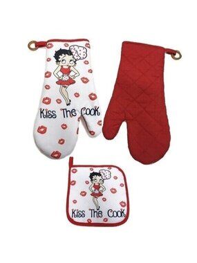 Kiss the Cook New Oven Mitt & Potholder Set Betty Boop Gift Kitchen Photo Lips